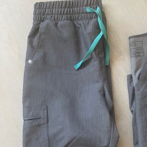 FIGS scrub jogger pants